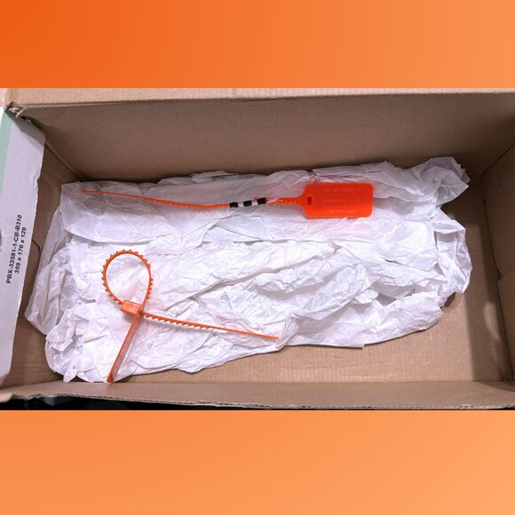 Size 8 - Off-White Converse Chuck Taylor All-Star '70 Hi White Black Orange 2018 - Picture 9 of 9